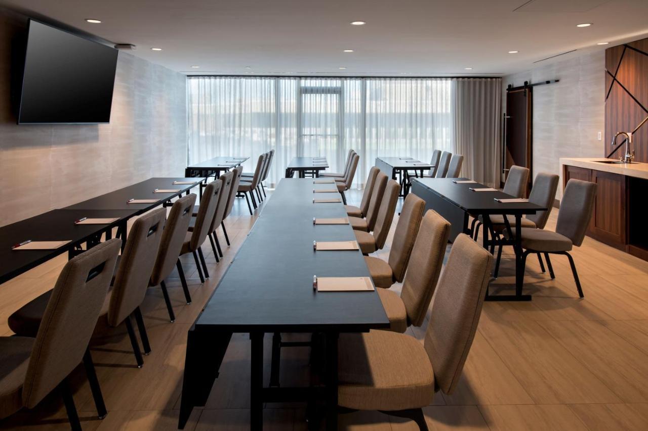 Hotel Marriott Downtown 3*